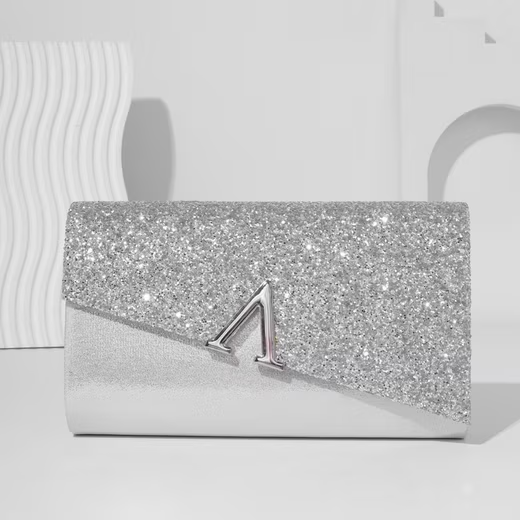 Kristal Taşlı Abiye Çanta ile Davetlerde Işıldayın